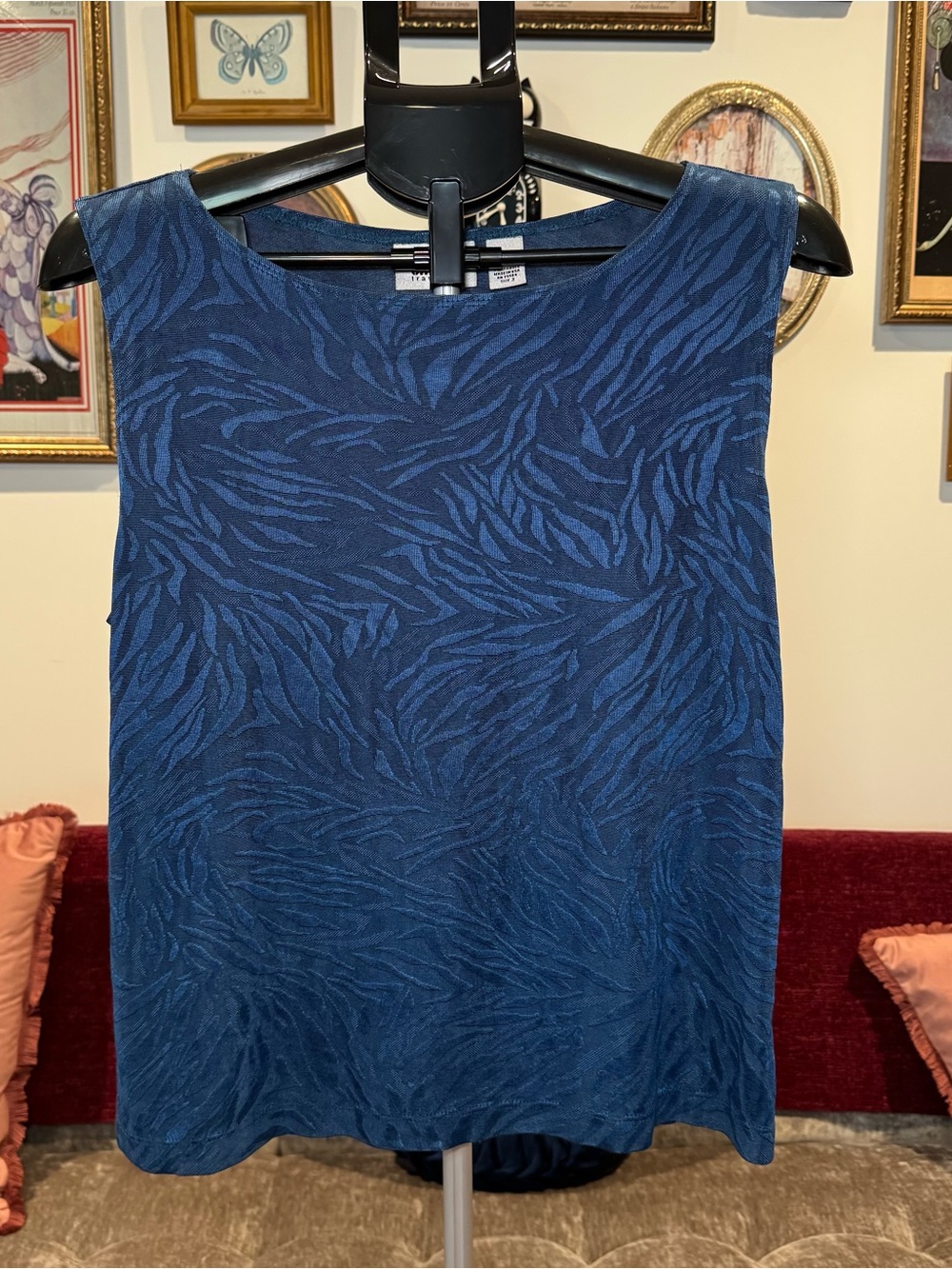 Chico’s Sleeveless Navy Zebra Textured Tank Top